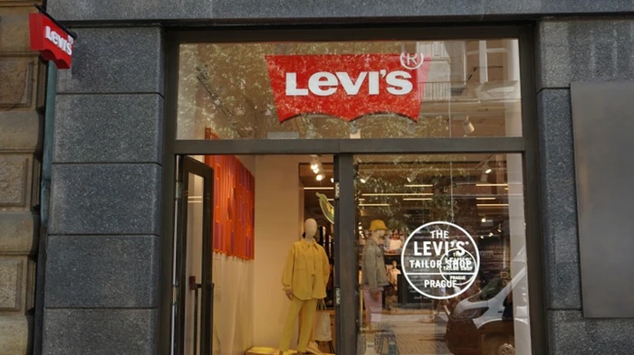 Beyond the DTC Rush: Levi’s hybrid channel strategy sets a new retail benchmark